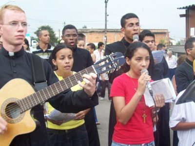 «Formar apóstoles y líderes cristianos al servicio de la Iglesia» - XX Aniversario del Seminario Maria Mater Ecclesiae de Brasil