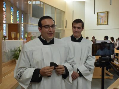 Conocer a Cristo y amarle más, camino hacia sacerdocio como religiosos