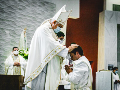 «Dios no me sacó de mi casa para tener una vida solitaria» – Ordenación sacerdotal del P. Vinicius Marques, LC