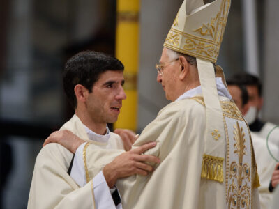 El 7 de mayo se ordenó sacerdote el mayor de sus seis hijos, José Pablo Poblete